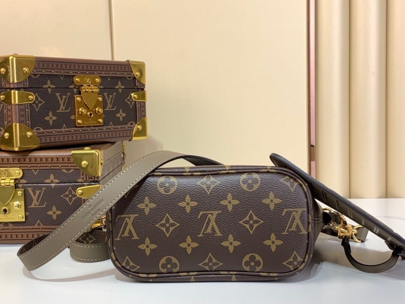 LV Shopping Bags